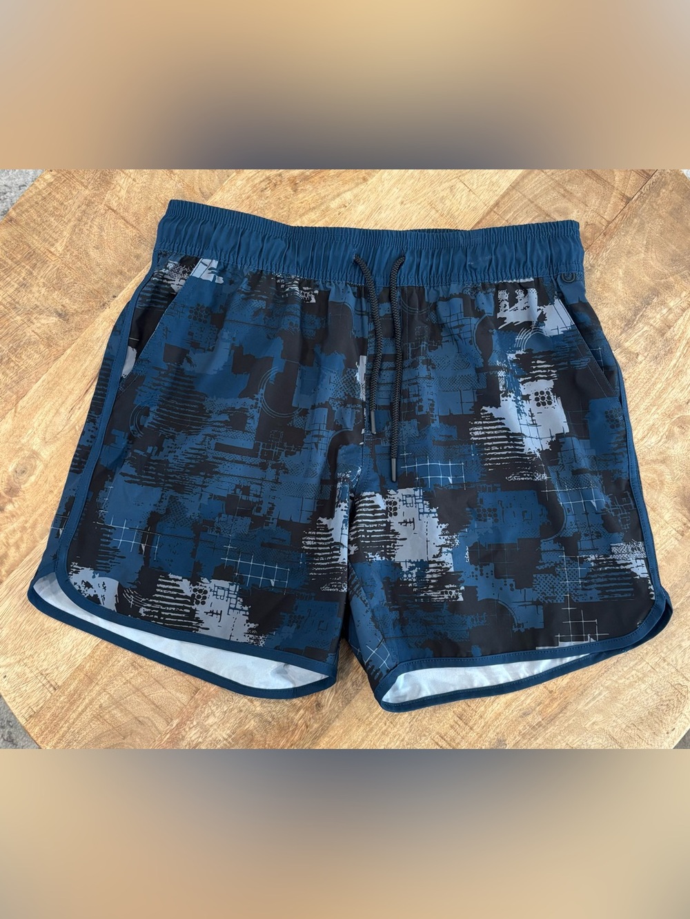 Maamgic TrekStep 5.5-inch Athletic Gym Shorts In Navy Camo Size Large